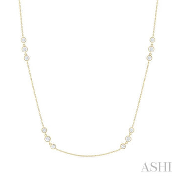 1 1/2 Ctw Three Stone Bezel Set Round Cut Diamond Station Necklace in 14K Yellow Gold